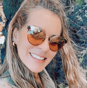 Meet your Posher, Isis